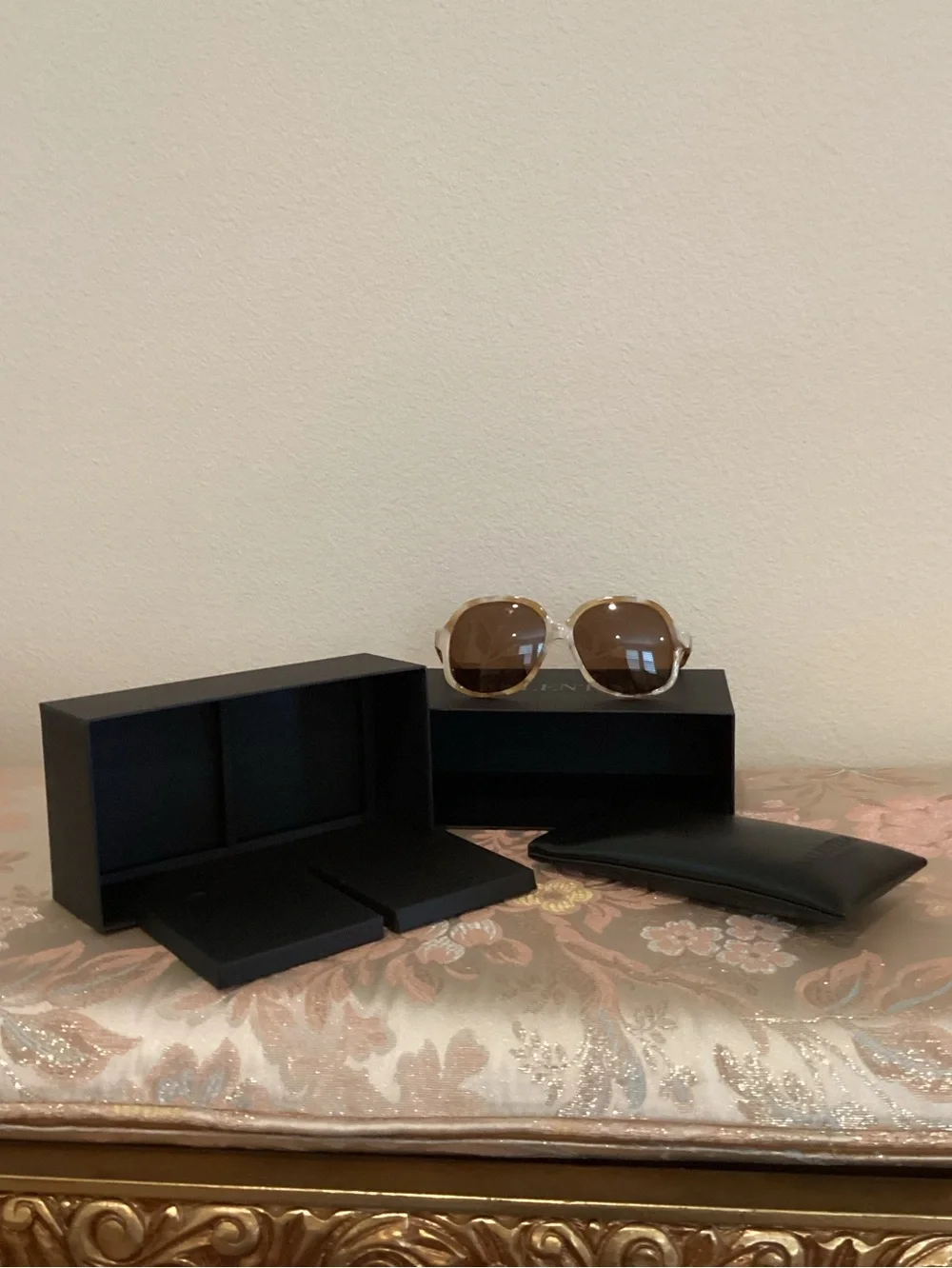 Valentino Garavani Patterned Sunglasses